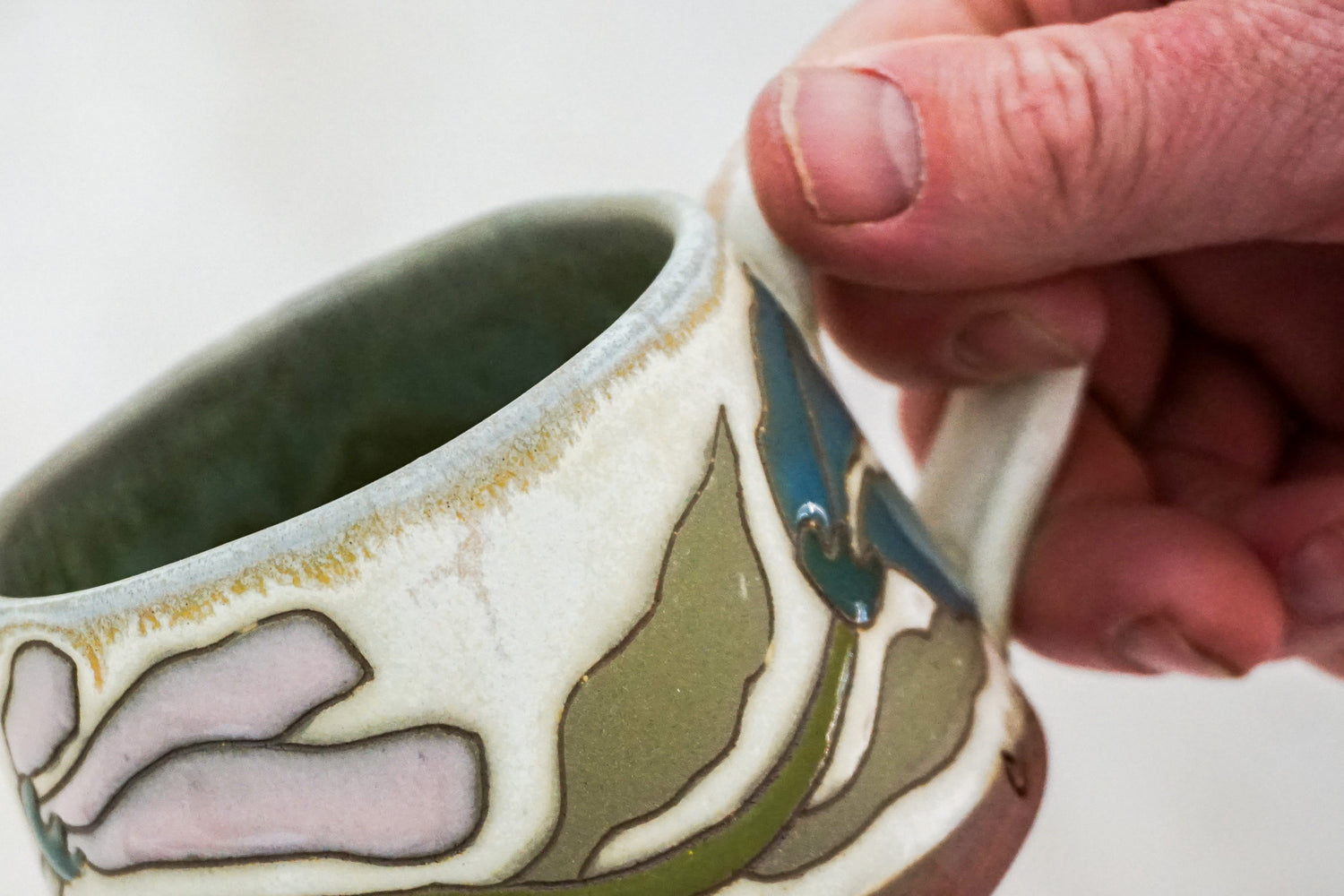 Flower short mug in Bone