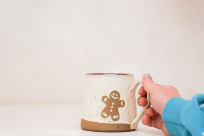 Plains Gingerbread man mug in Bone 3