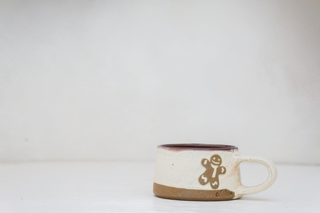 Plains Gingerbread Man short mug in Bone