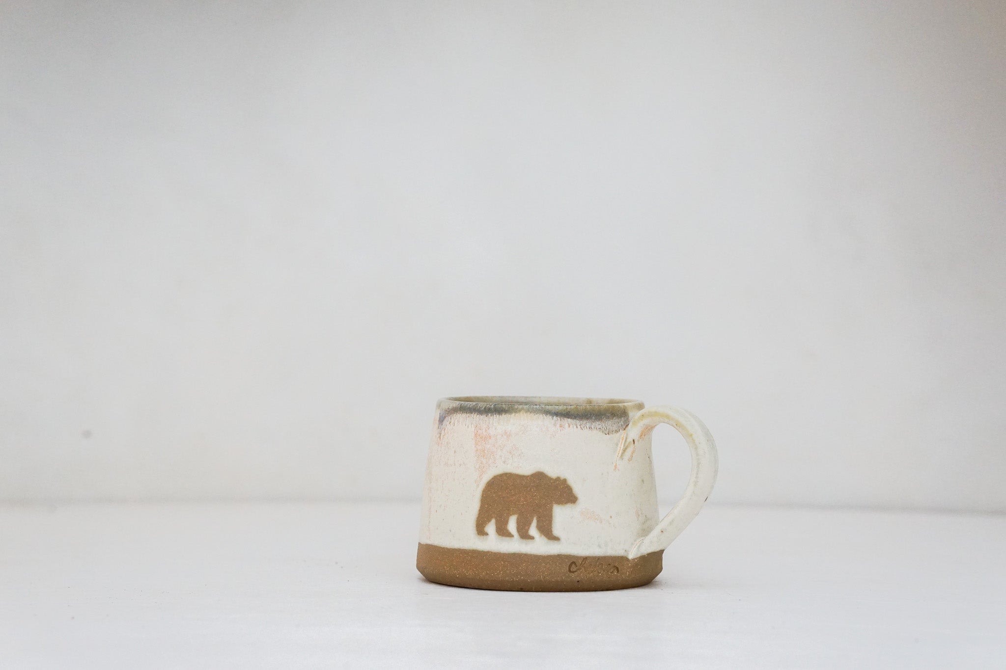Plains Grizzly short mug in Bone