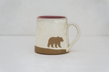 Plains Grizzly Bear mug in Bone