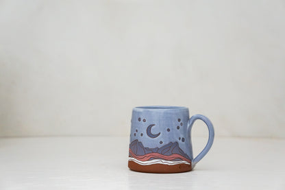 Mtn Crescent moon mug in white