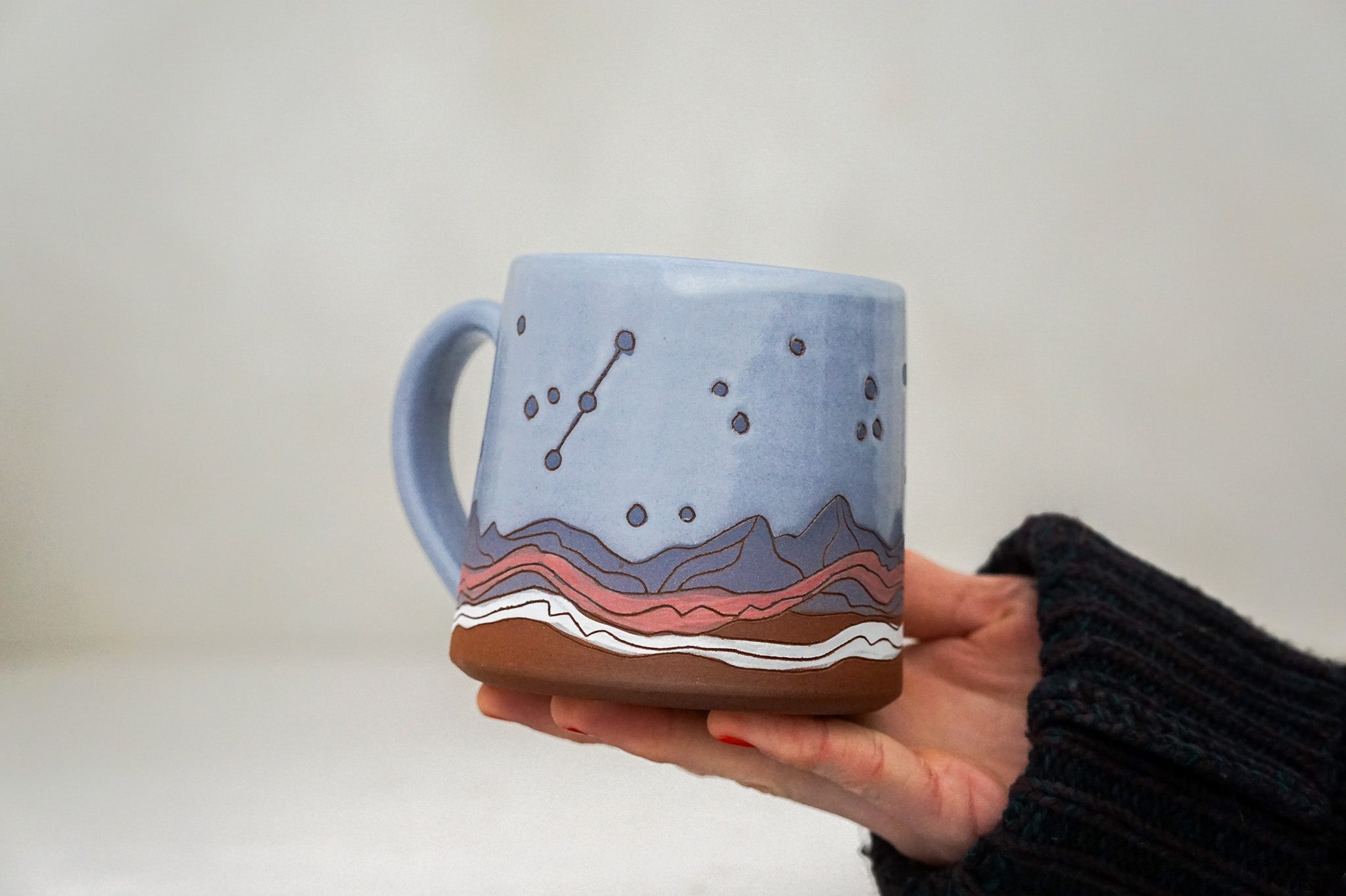 Mtn Crescent moon mug in white