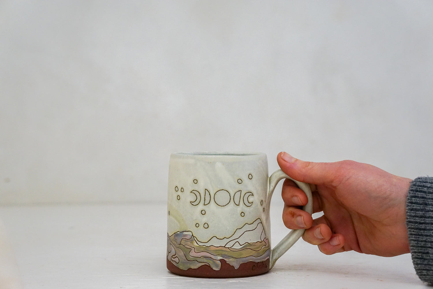 Moonphase mug in Bone