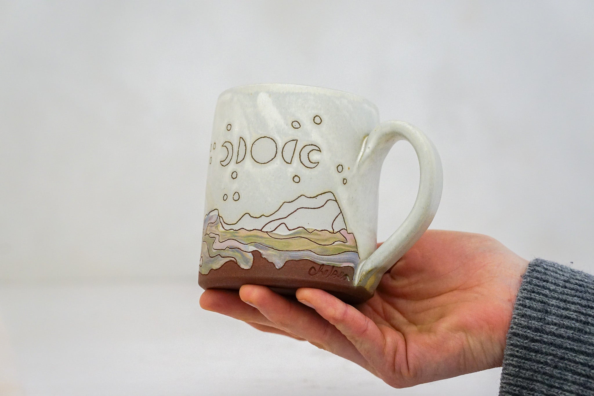 Moonphase mug in Bone