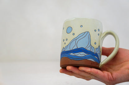 Full moon E Teton mug in Bone