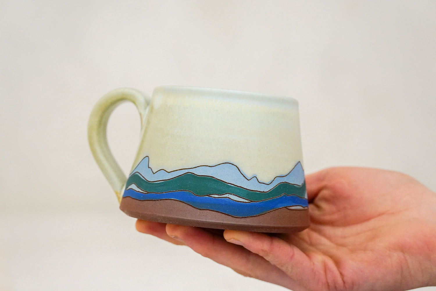 Blue Dabadee Mug in Bone