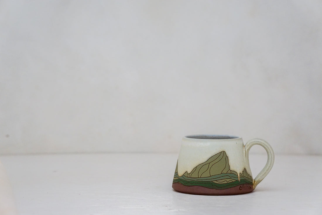 E Teton Greens mug short in Bone