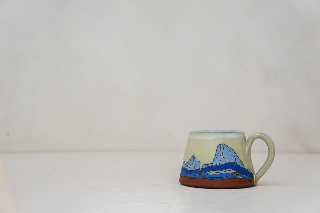 W Teton Blues short mug in Bone