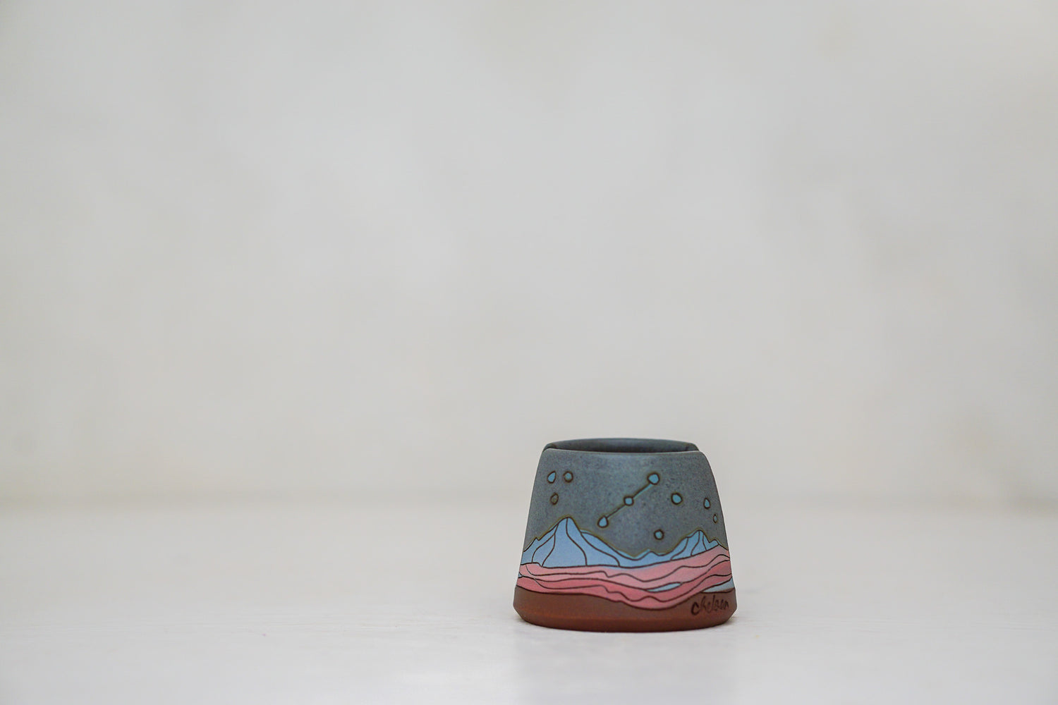 Mtn Night Sponge Holder in Stone