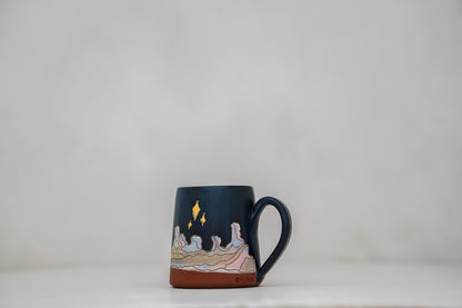 GOLD Going to the Moon mug in Darby