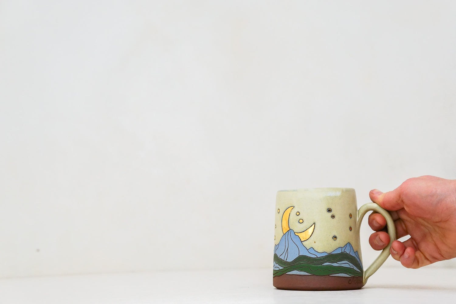 GOLD moon mug in Bone*