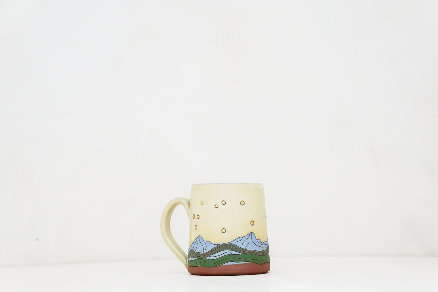 GOLD moon mug in Bone*