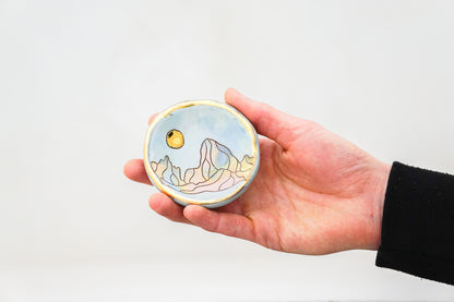 Crazy Rainbow W Teton Ring Dish 1