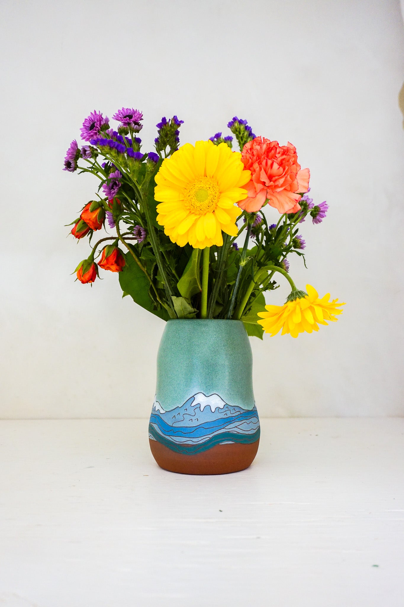Mtn Snowcaps vase in Lake