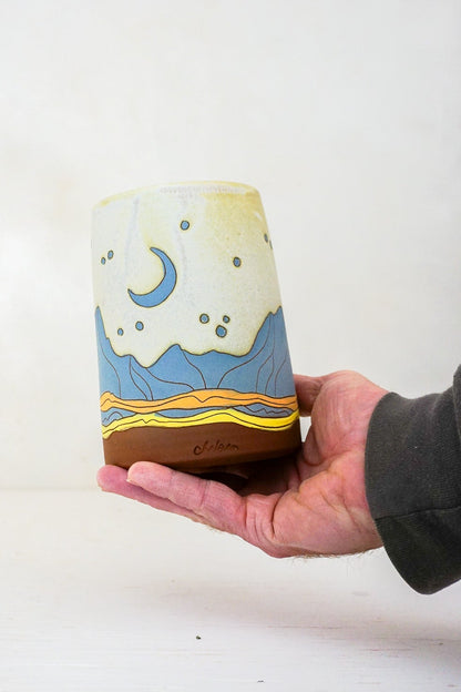 Mtn Crescent moon vase in Bone