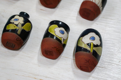 MAGNET bud vases in Darby