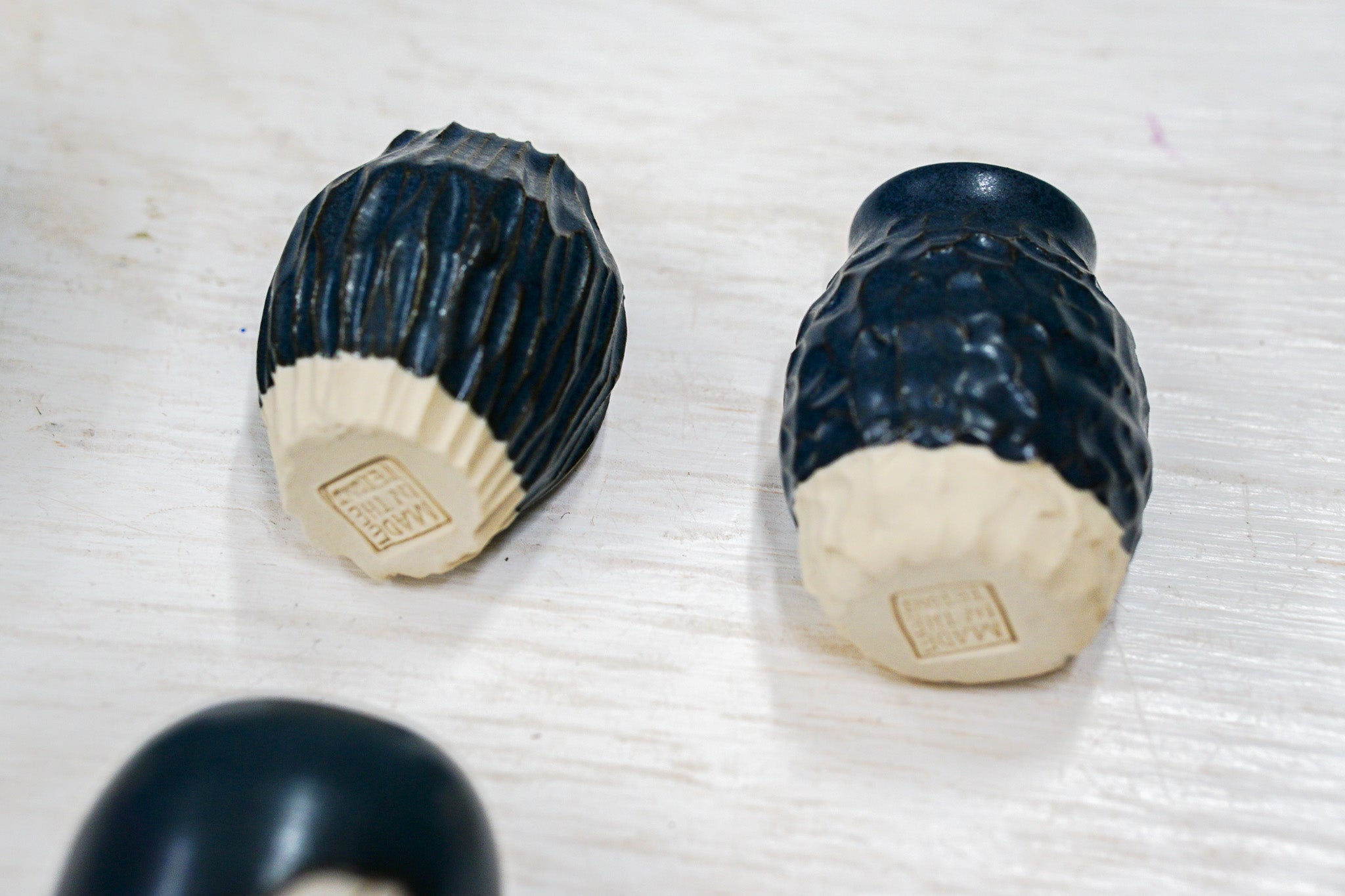 MAGNET bud vases in Darby