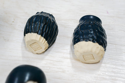 MAGNET bud vases in Darby