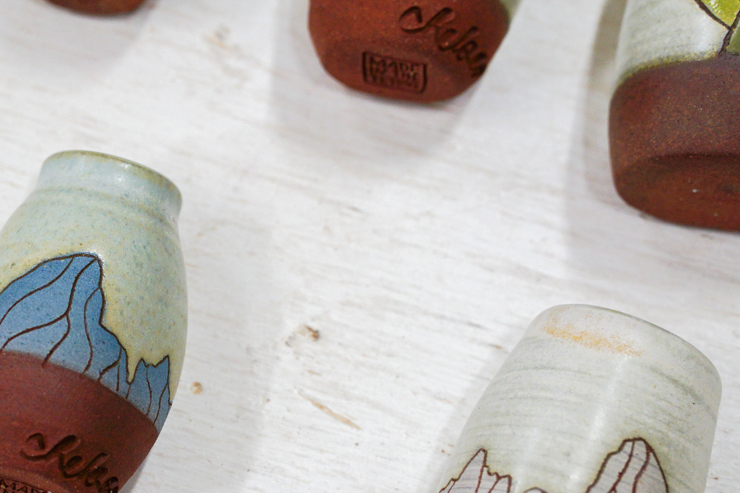 MAGNET bud vases in Bone