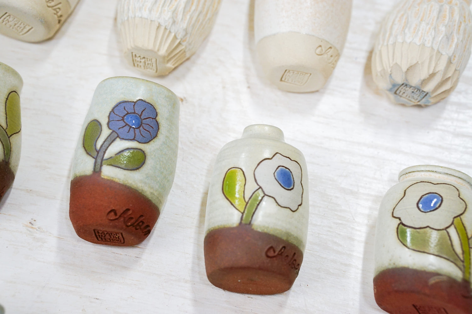 MAGNET bud vases in Bone