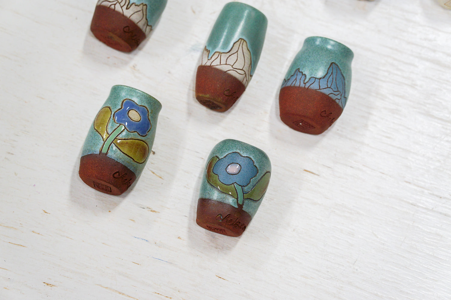 MAGNET bud vases in Lake