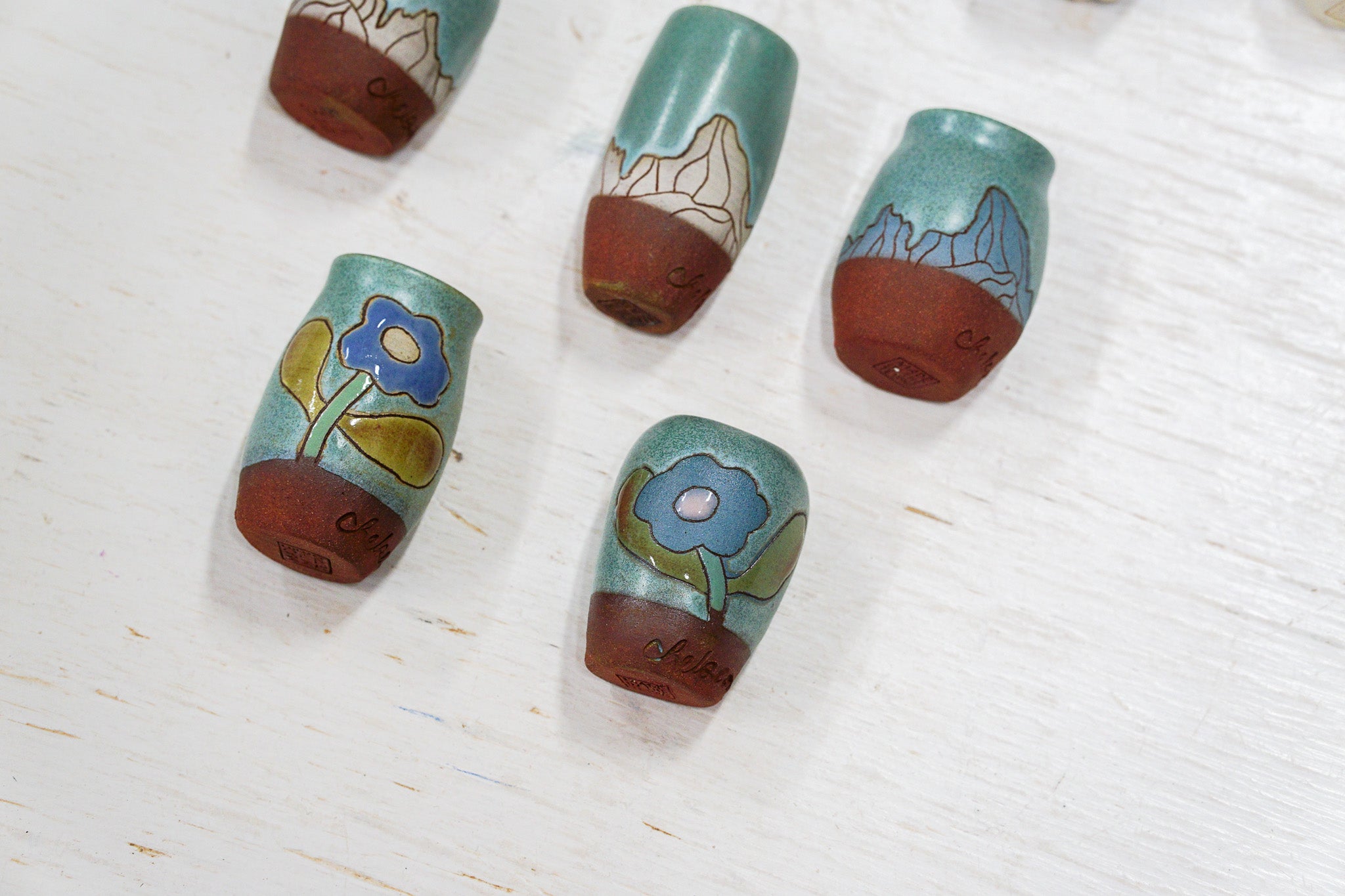 MAGNET bud vases in Lake