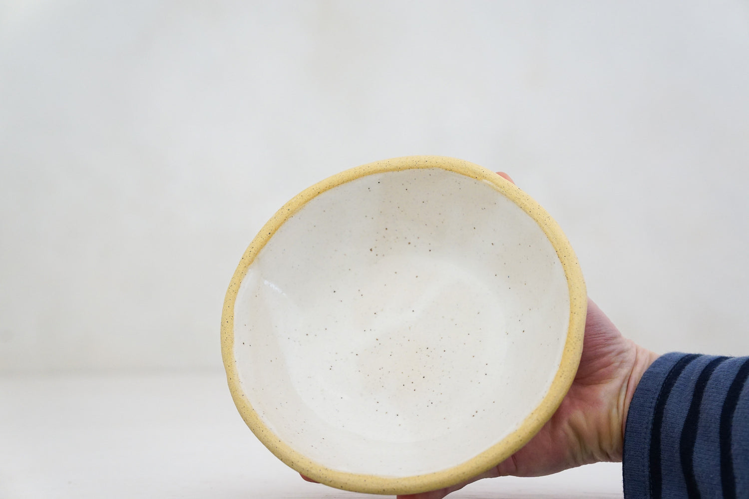 Shaved speck bowl in White