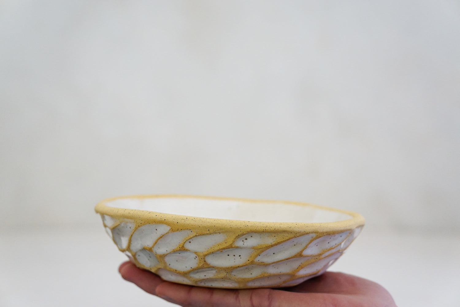 Shaved speck bowl in White