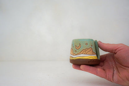 Mountain moon peach sponge holder in LAKE
