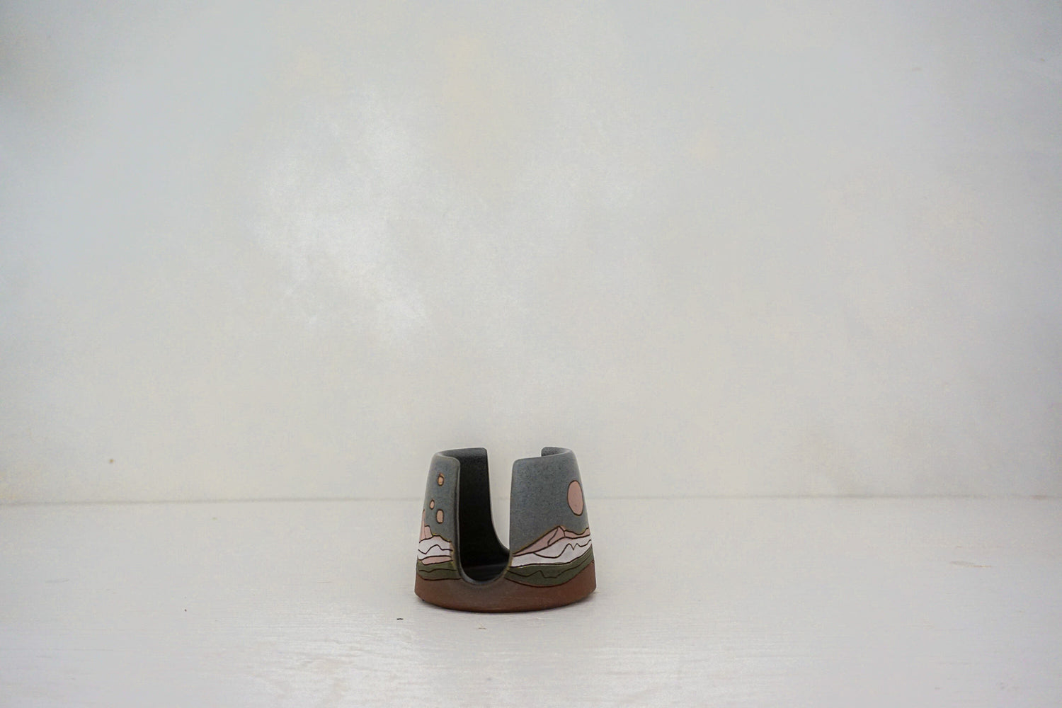Night/Day sponge holder in STONE