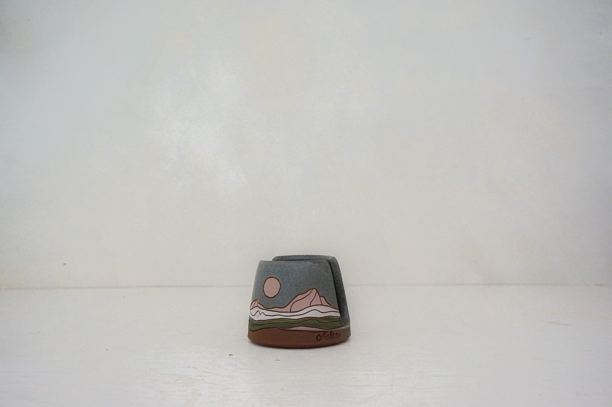 Night/Day sponge holder in STONE