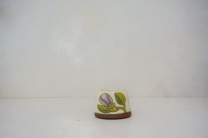 Morning Glory Sponger holder in BONE