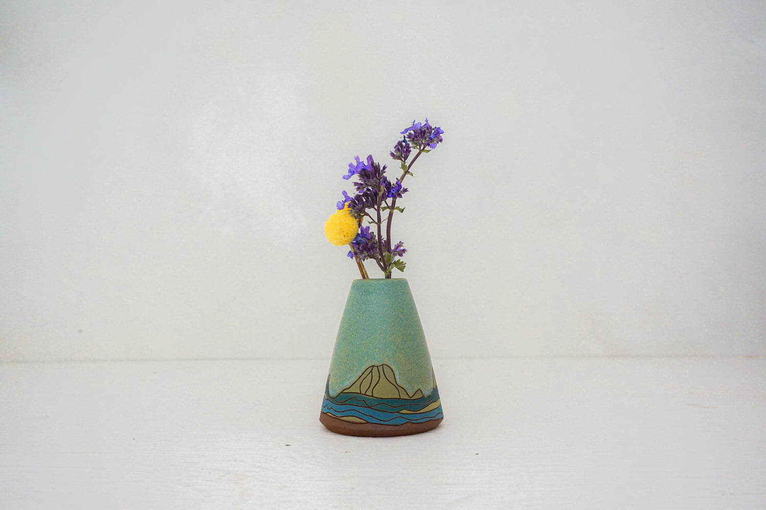 W Teton Blues Budvase in Lake