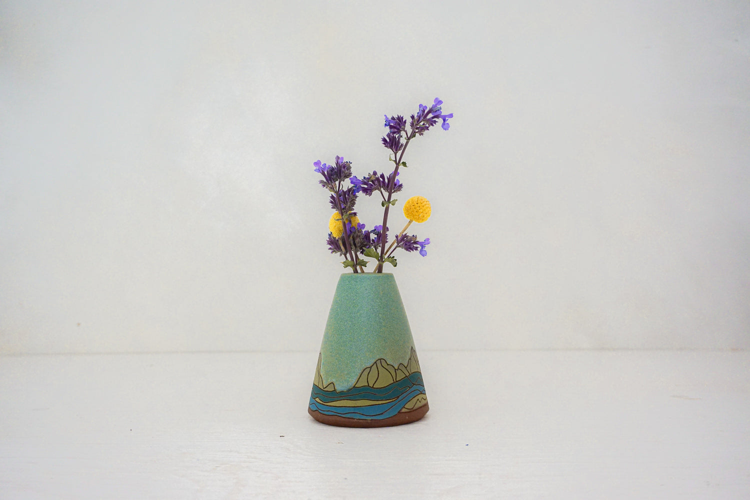 W Teton Blues Budvase in Lake