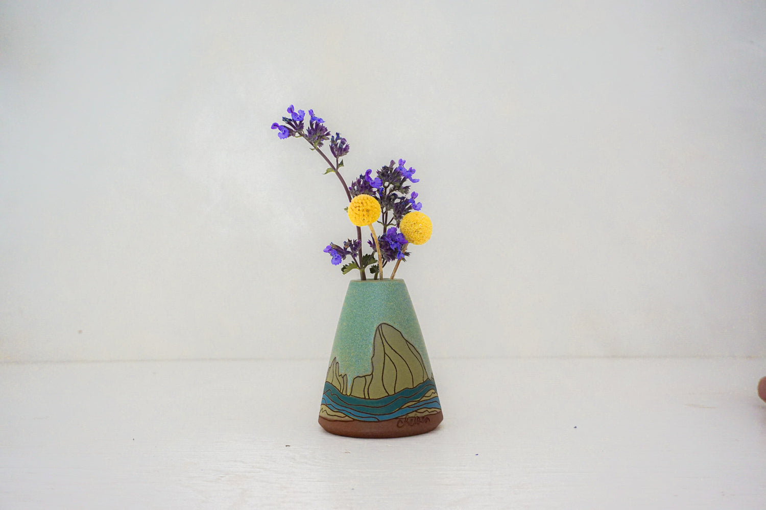 W Teton Blues Budvase in Lake