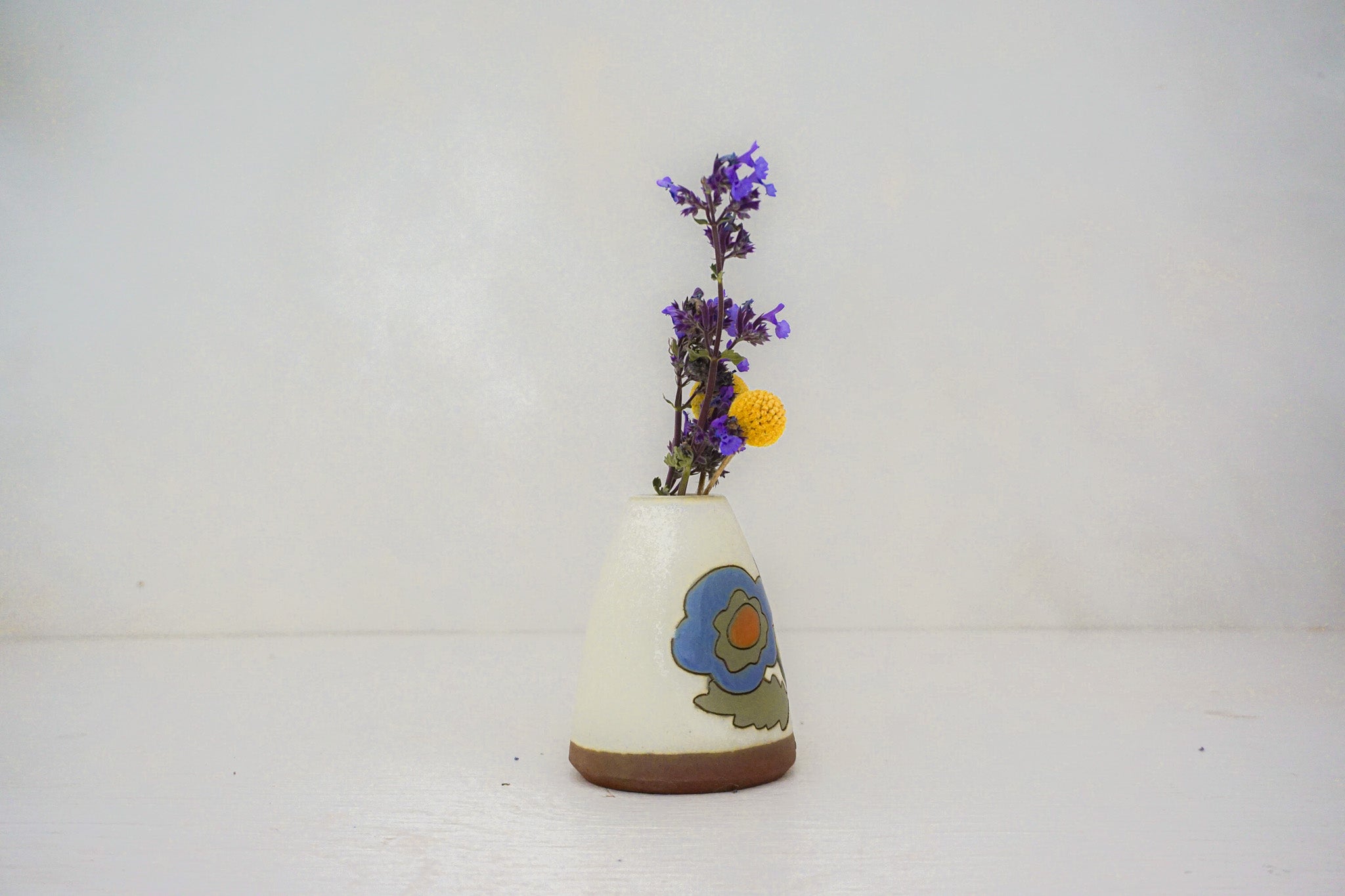 Purple flower POP vase in BONE