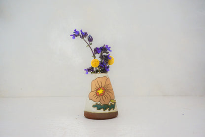 Poppies Peach Vase in BONE