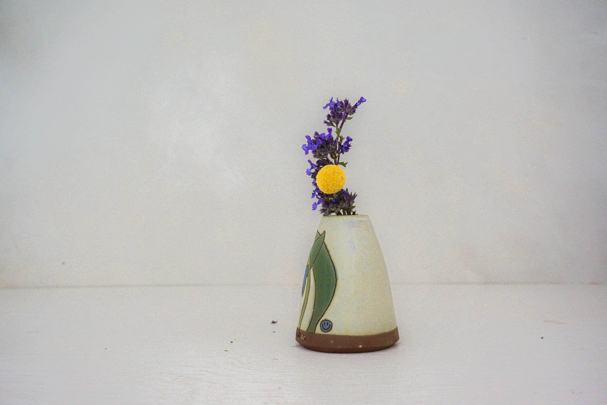 Bluebells Vase in BONE