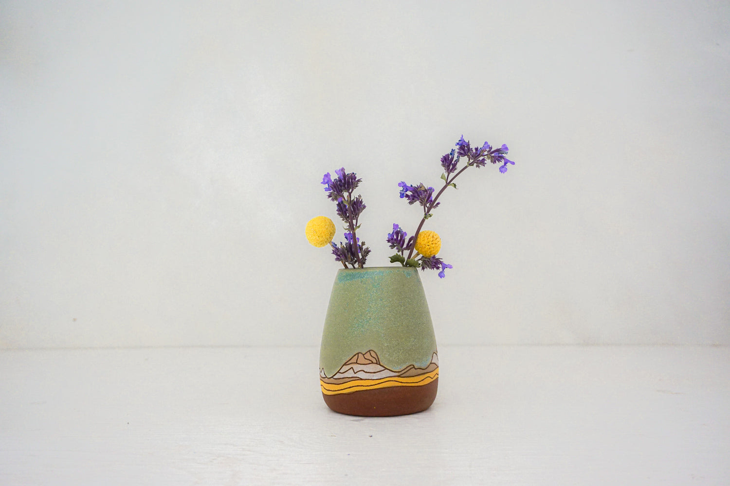 W Teton Vase in LAKE*