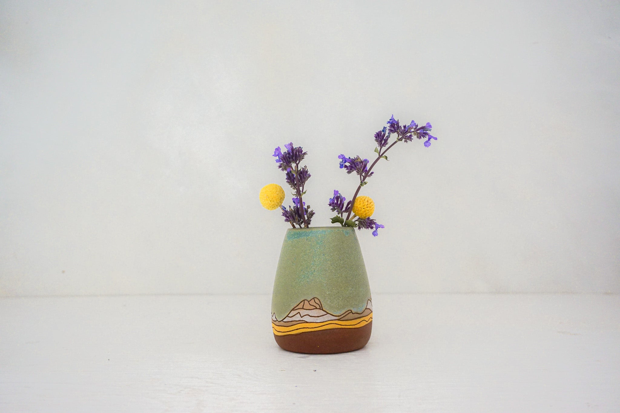 W Teton Vase in LAKE*