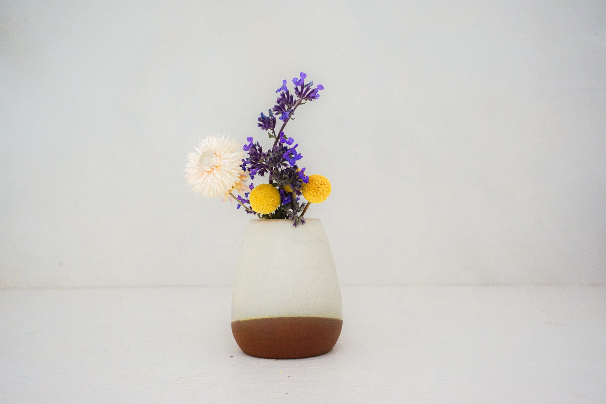 Poppy flower vase in BONE 2