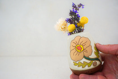 Poppy flower vase in BONE 2