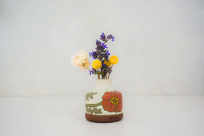 Poppy bottle vase in BONE