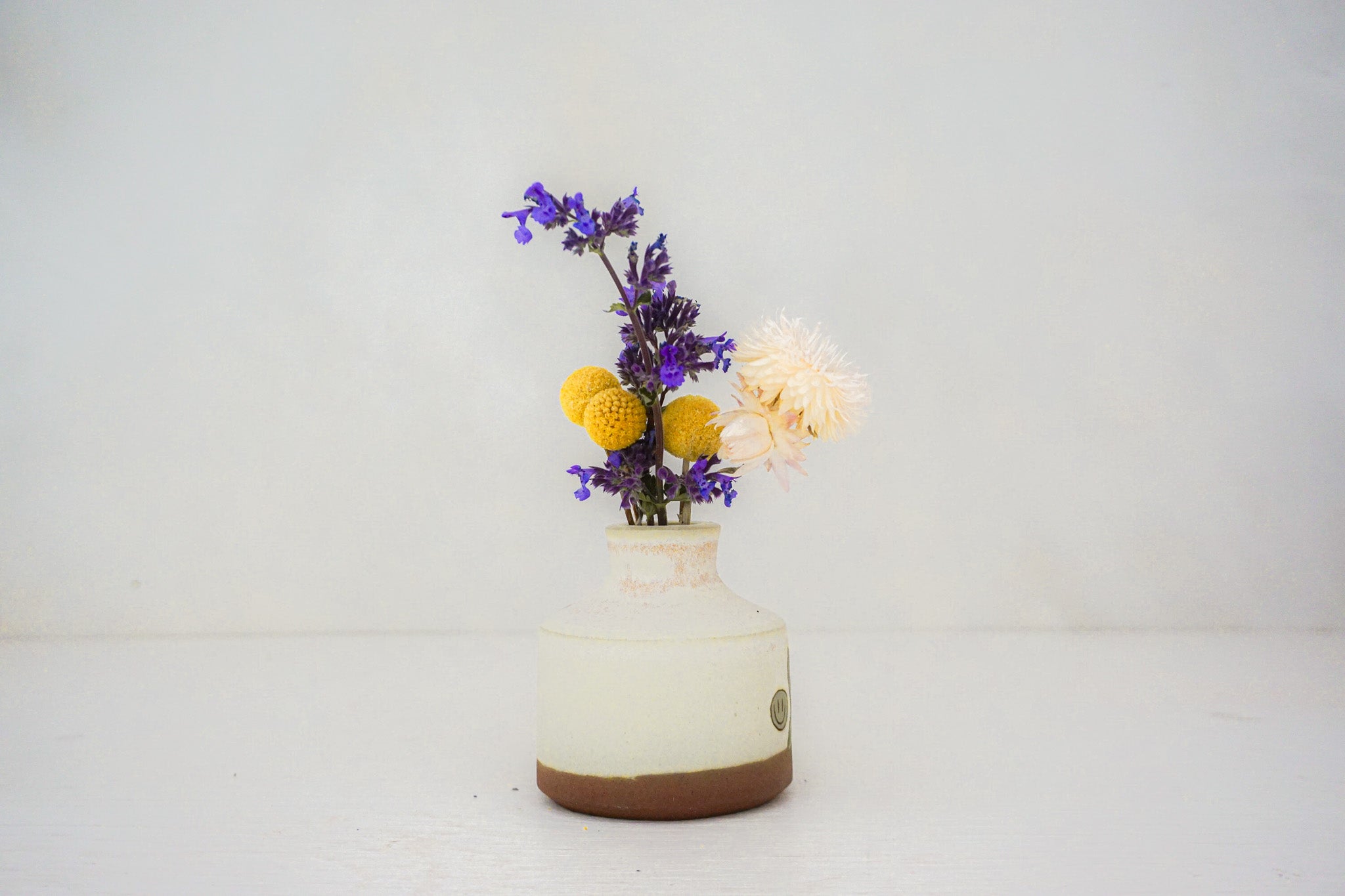 Poppy bottle vase in BONE