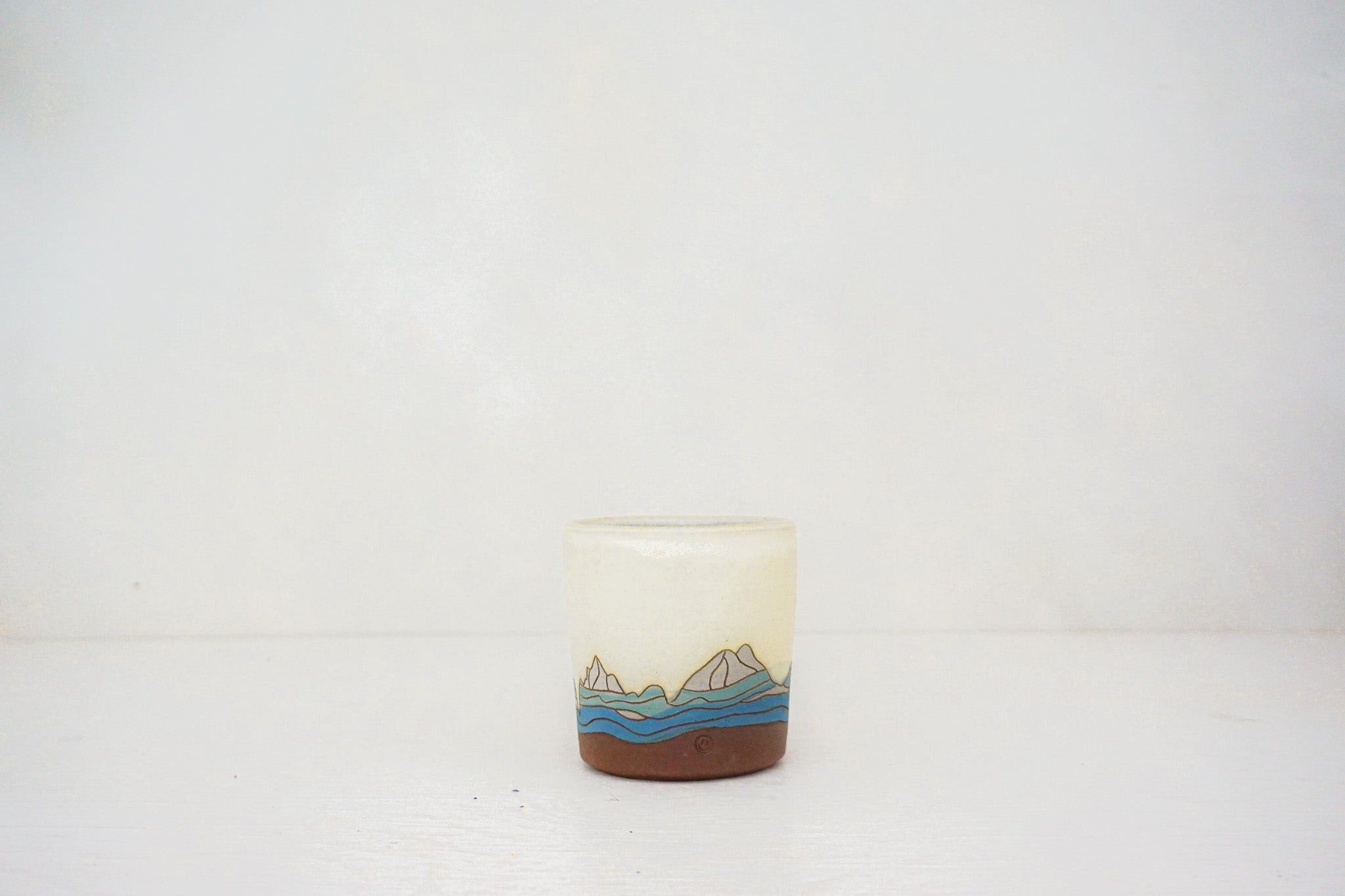 E Teton cup in BONE