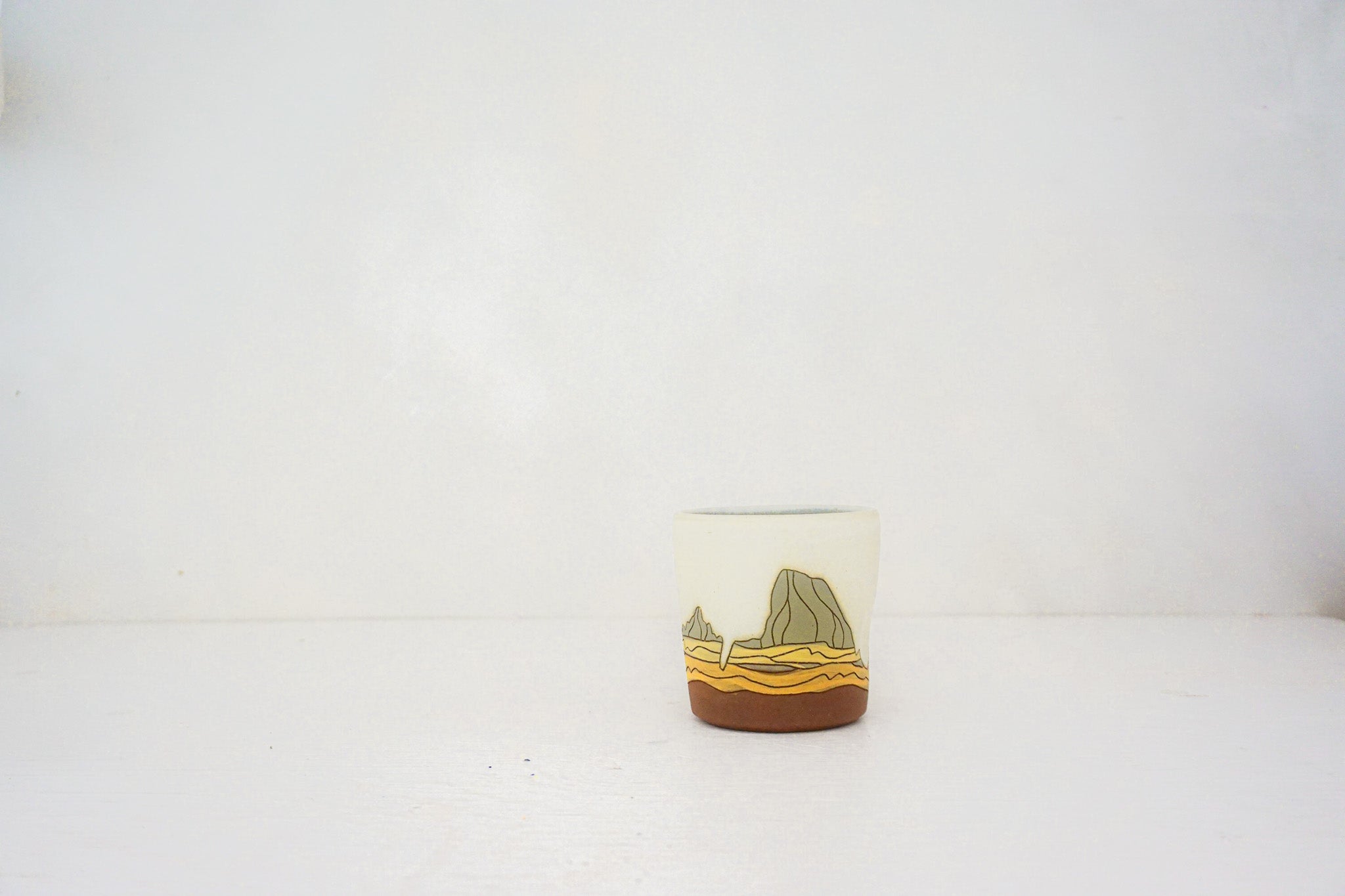 W Teton cup in BONE