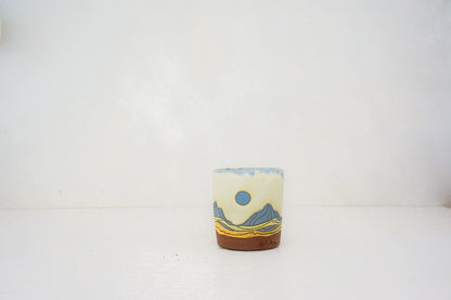 Mtn blue moon cup in BONE