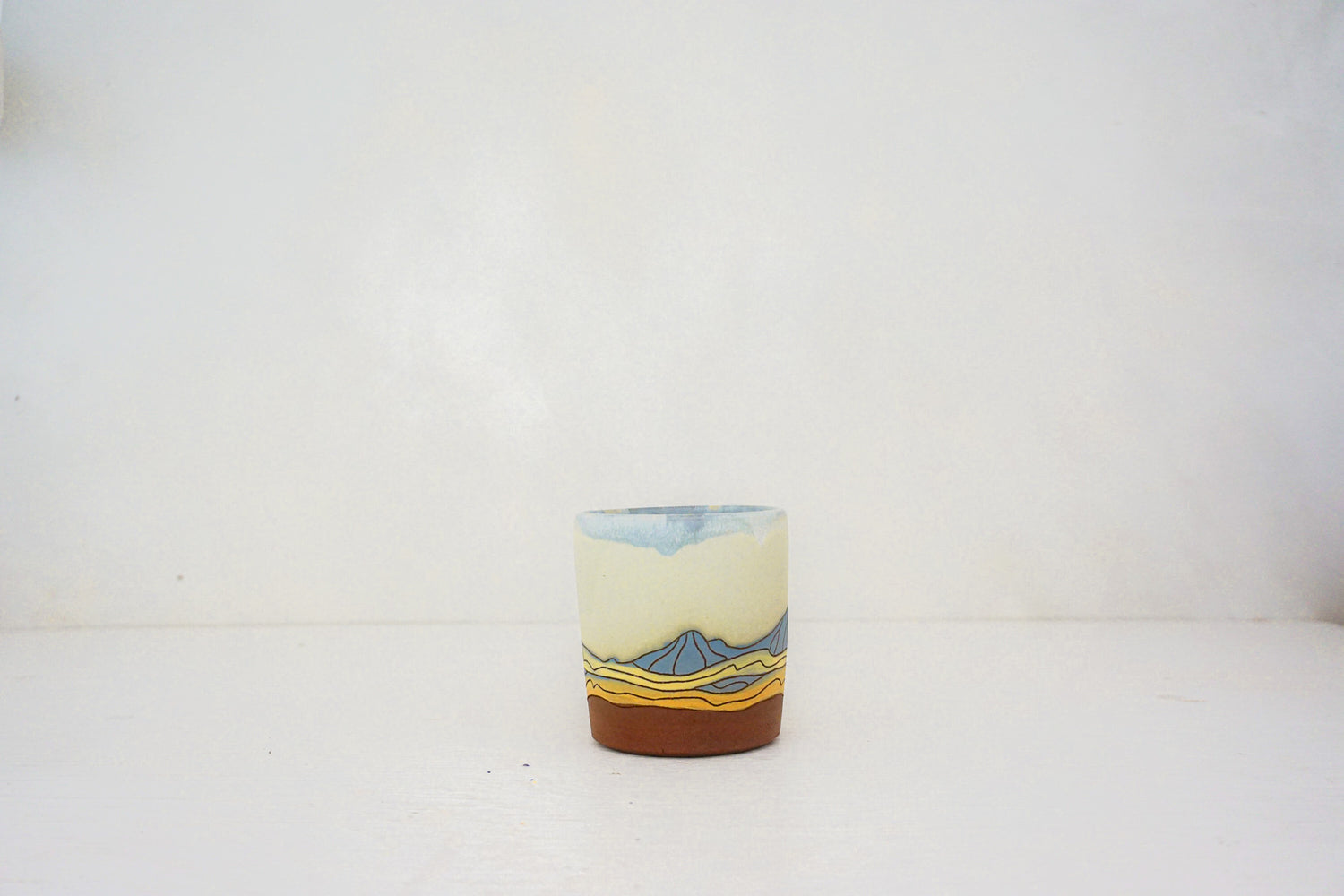 Mtn blue moon cup in BONE