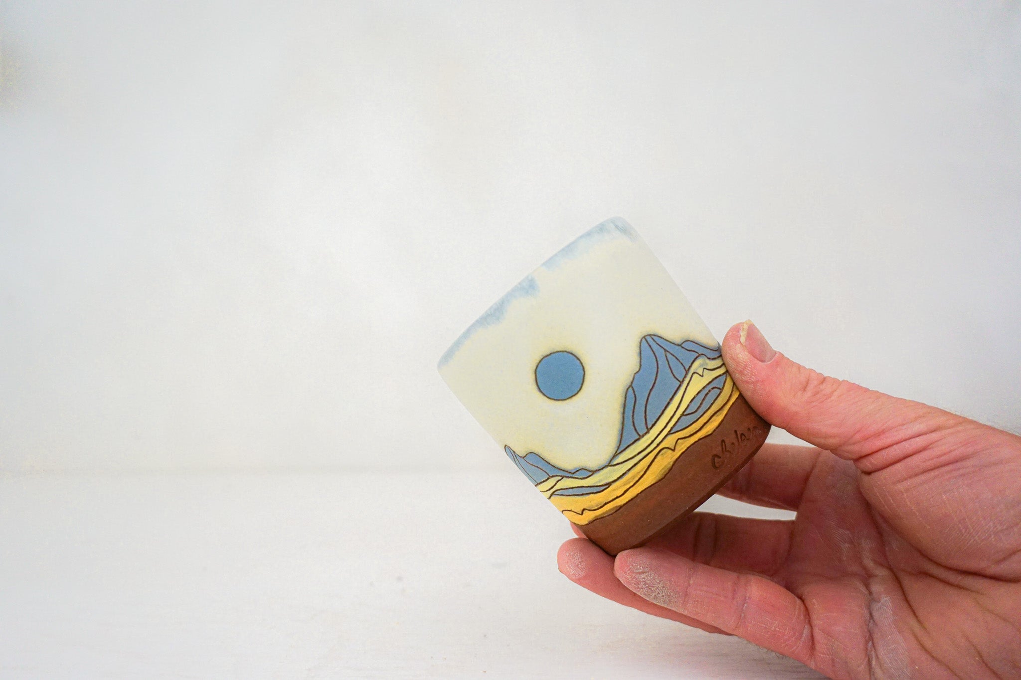 Mtn blue moon cup in BONE